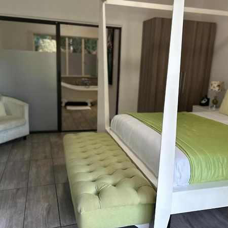 Calla Lily Guesthouse Mbombela Dış mekan fotoğraf