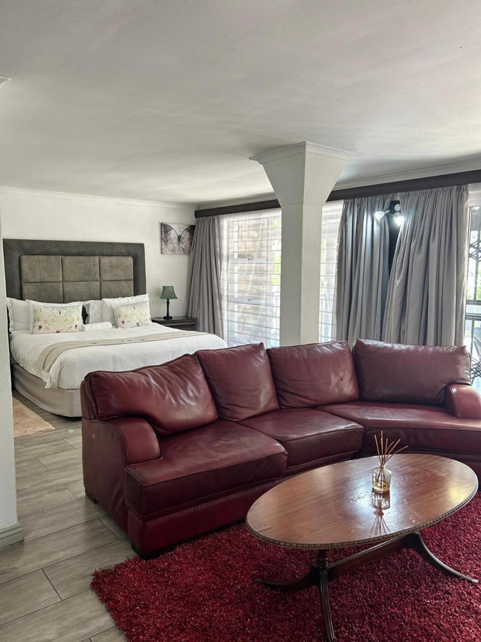 Calla Lily Guesthouse Mbombela Dış mekan fotoğraf