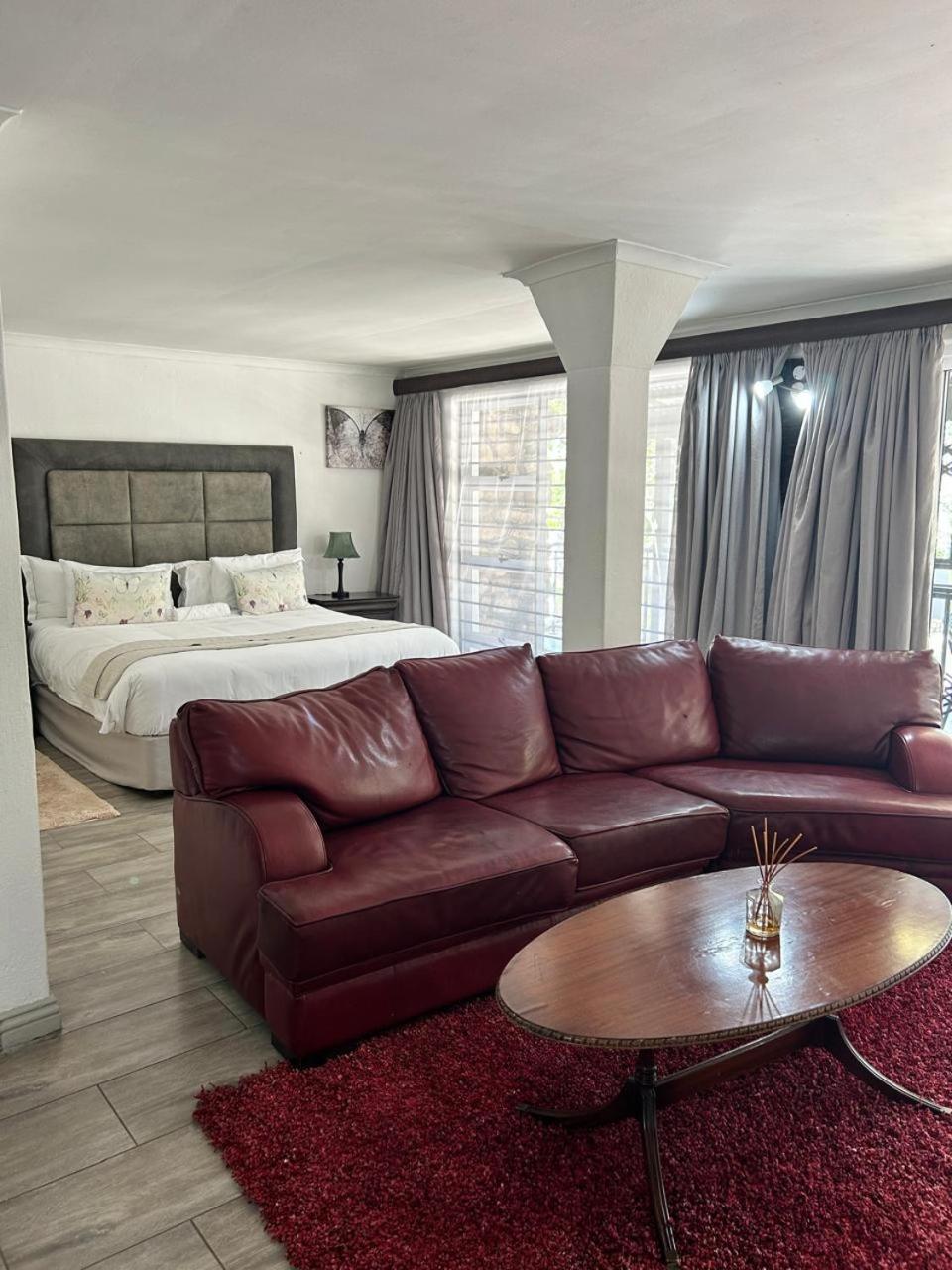 Calla Lily Guesthouse Mbombela Dış mekan fotoğraf